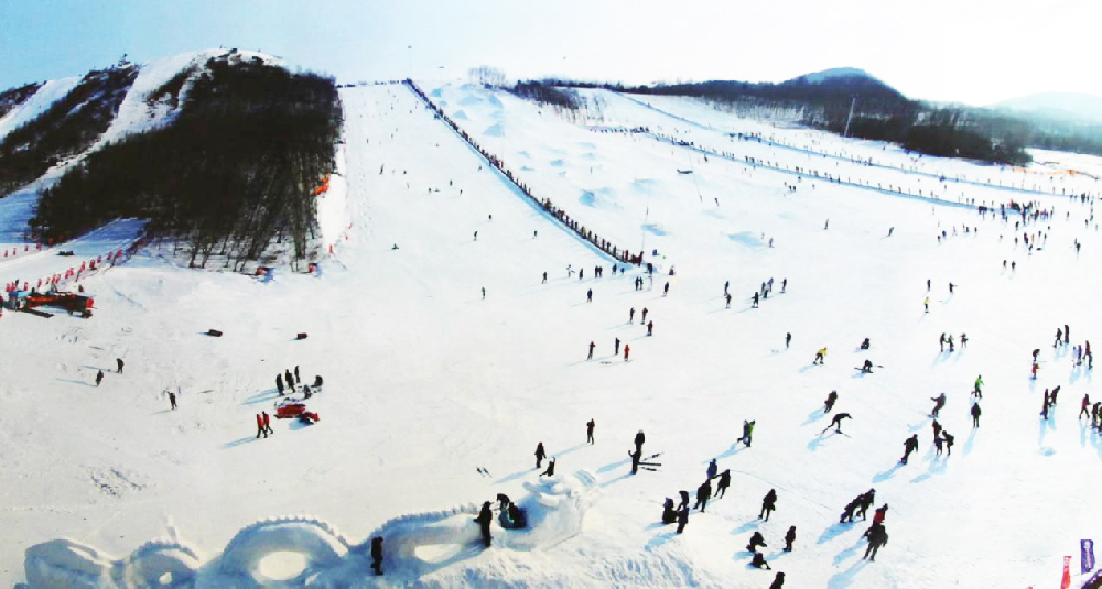 遼寧沈陽(yáng)怪坡滑雪場(chǎng)
